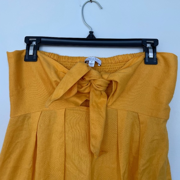 Yellow Sleeveless Jumpsuit With Tied Front - Picture 2 of 4